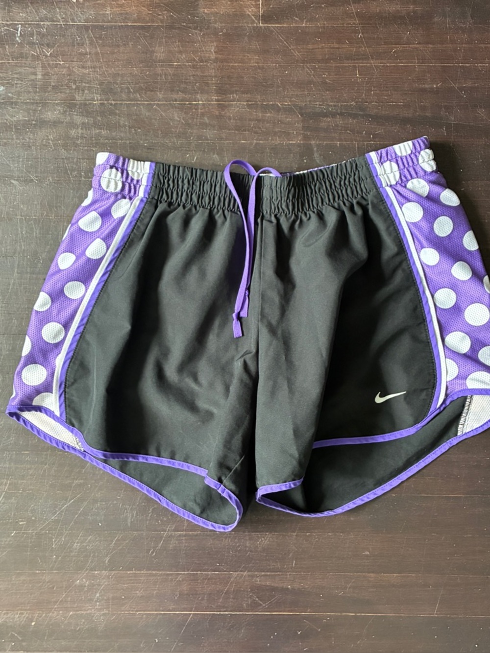 Nike Black & Purple Polka Dot Womens Athletic Shorts, size small